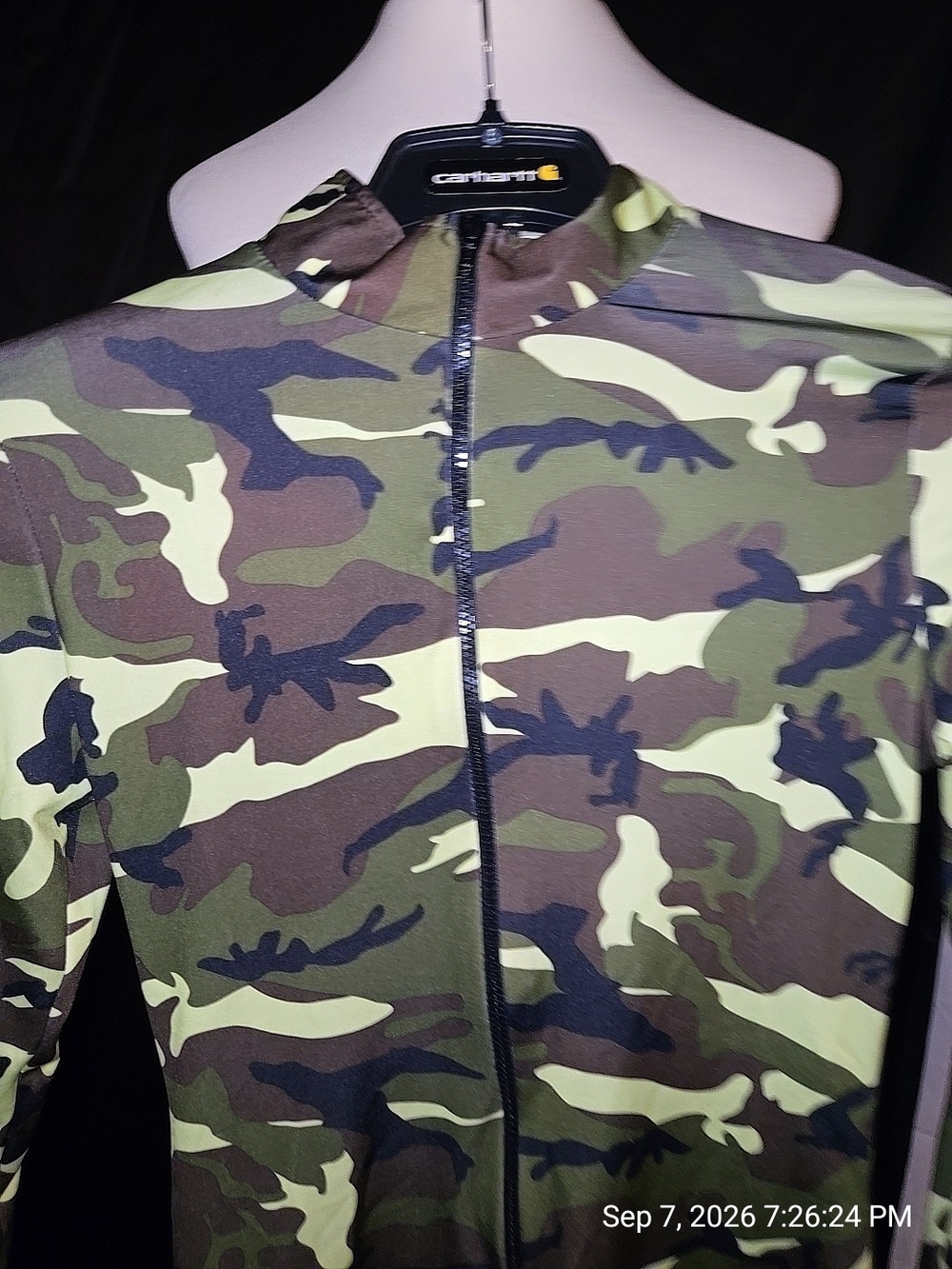 Carhartt Men’s Camo Zip-Up Jacket - Green Camo